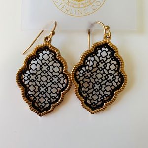 Golden and black filigree earrings